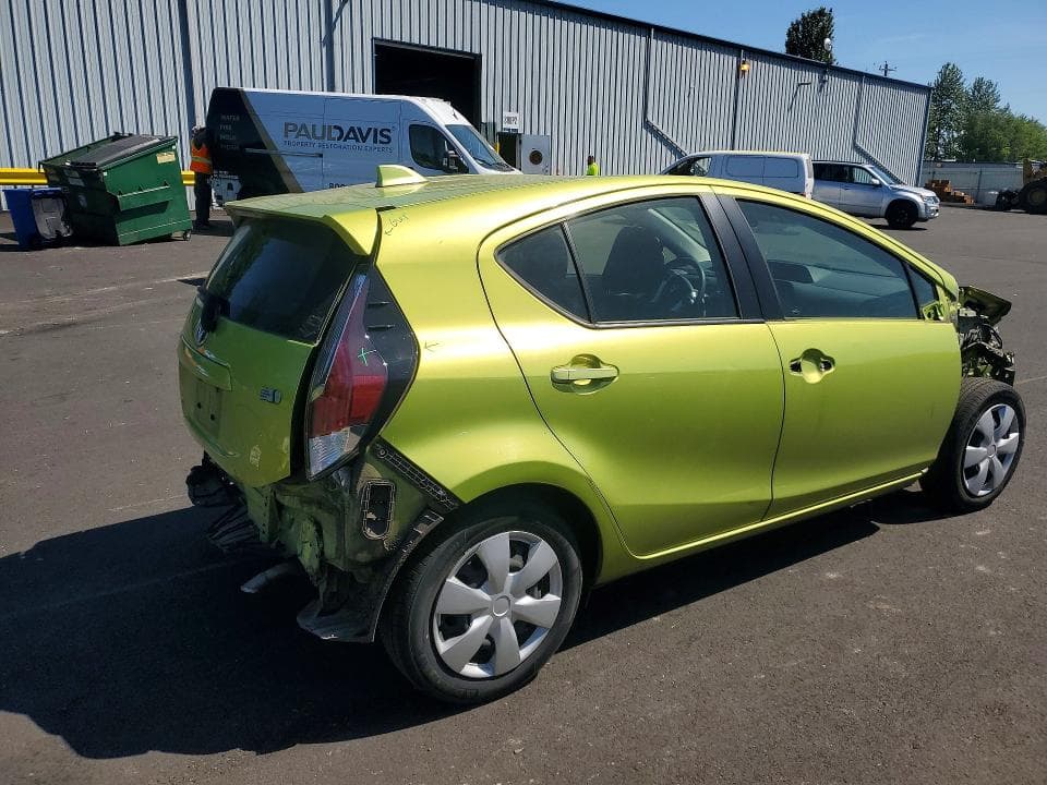 2016 TOYOTA PRIUS C TWO TWO 3