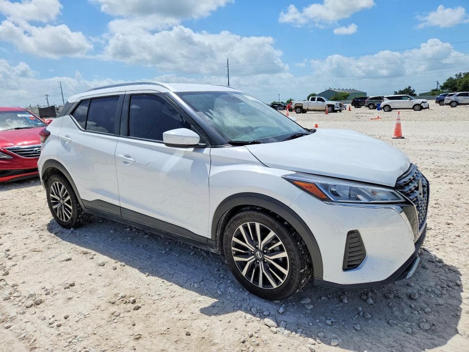 2021 NISSAN KICKS SV 4