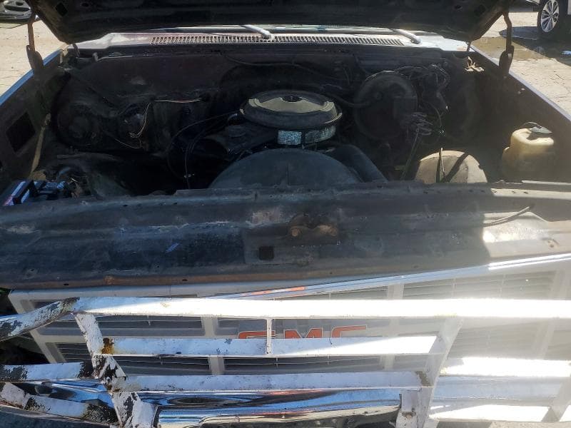 1983 GMC C2500 11