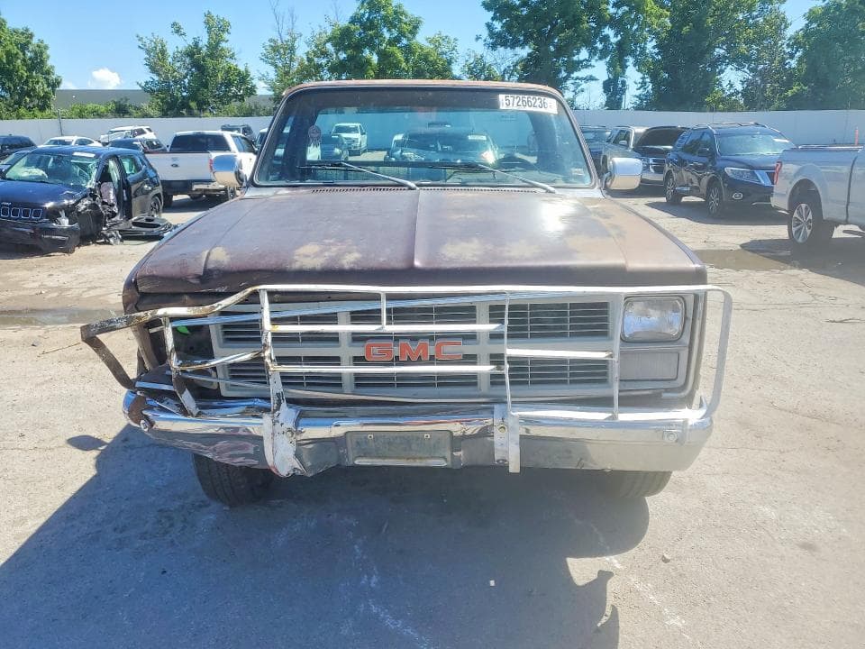 1983 GMC C2500 5