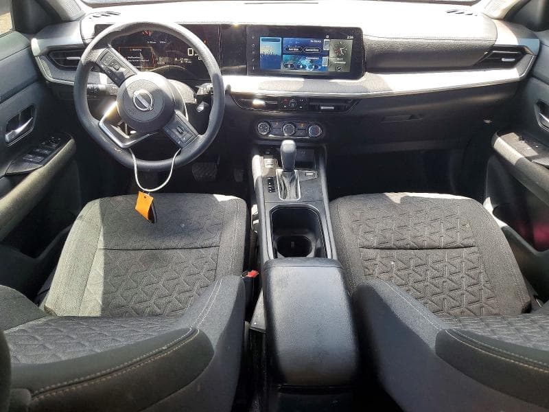2025 NISSAN KICKS SV SV 8