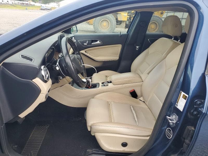 2020 MERCEDES-BENZ GLA 250 4MATIC 7