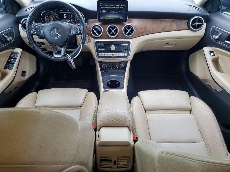 2020 MERCEDES-BENZ GLA 250 4MATIC 8