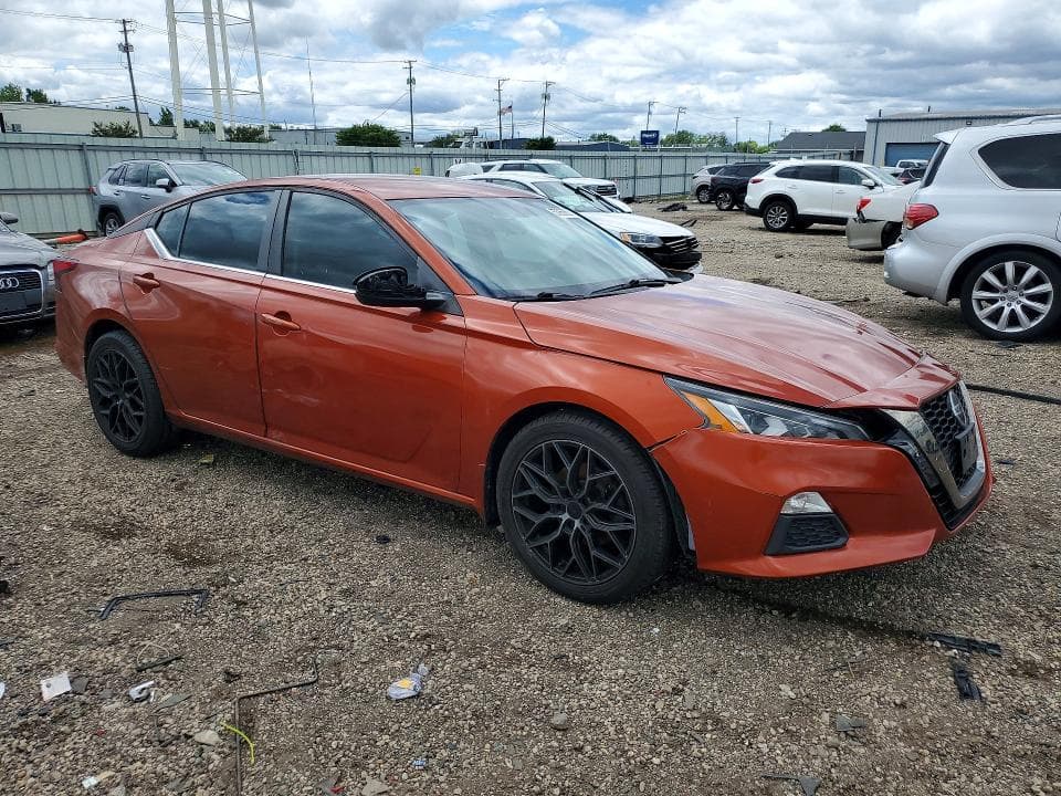 2019 NISSAN ALTIMA SR 4