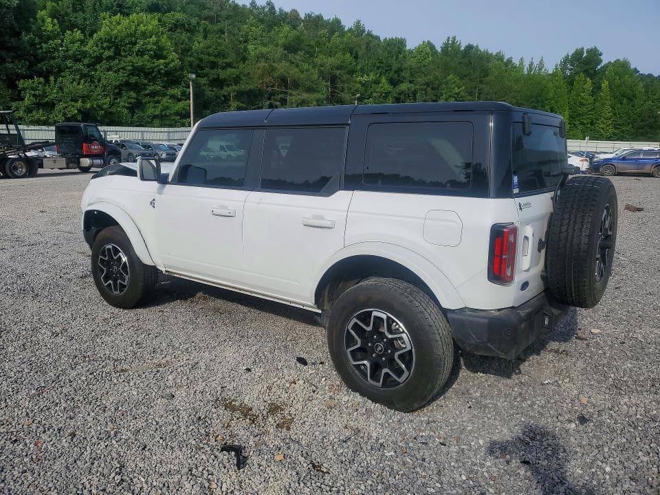 2024 FORD BRONCO OUTER BANKS 2