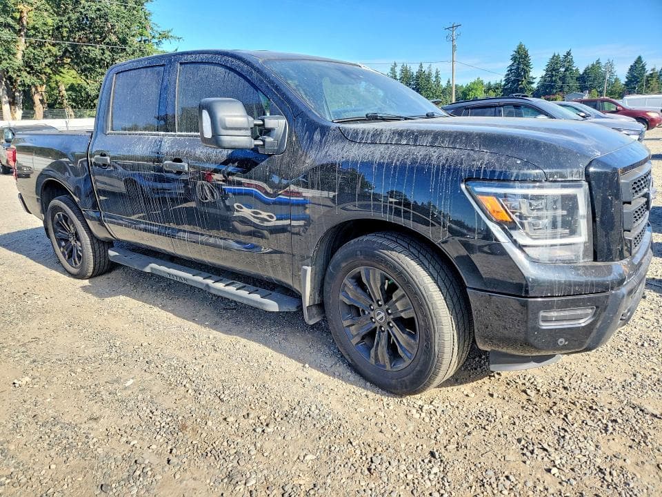2024 NISSAN TITAN SV 4