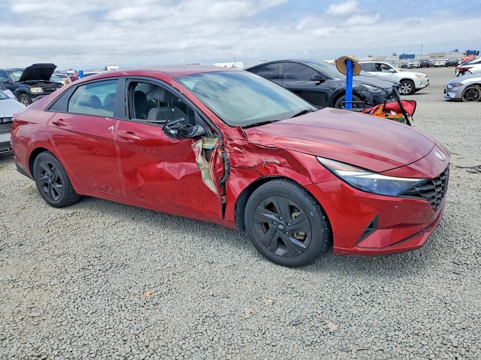 2023 HYUNDAI ELANTRA BLUE 4