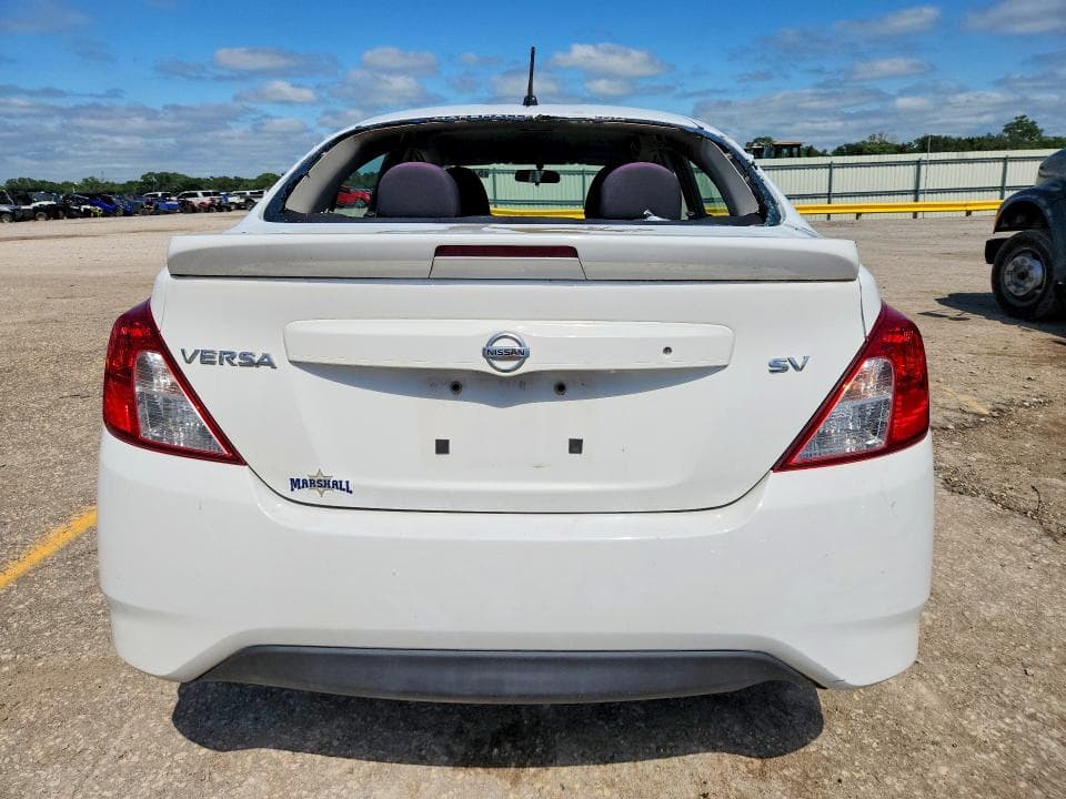 2017 NISSAN VERSA 1.6 SV 1.6 SV 6