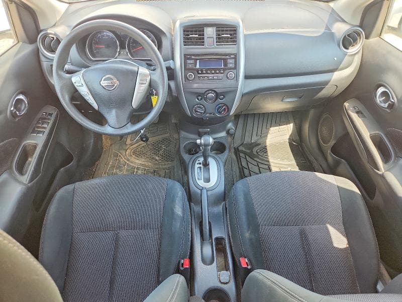 2017 NISSAN VERSA 1.6 SV 1.6 SV 8
