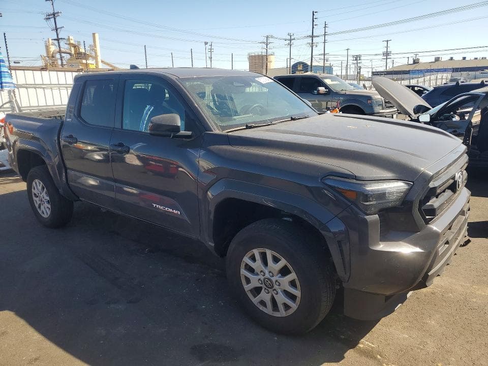 2024 TOYOTA TACOMA SR5 4