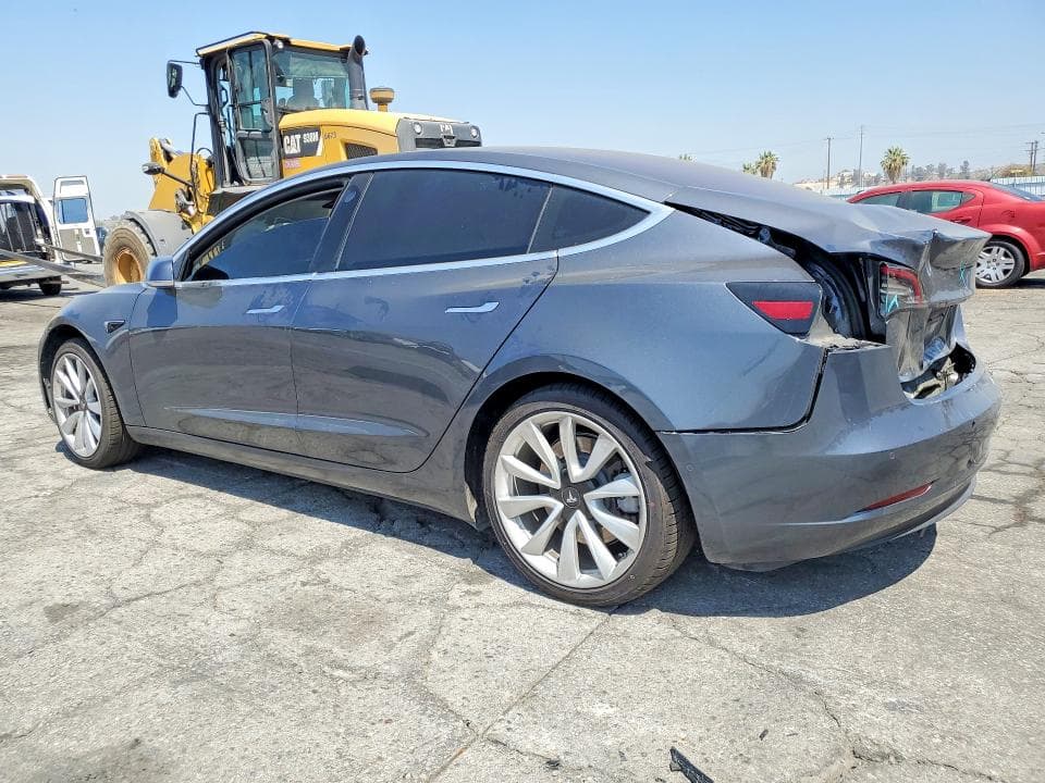 2018 TESLA MODEL 3 2