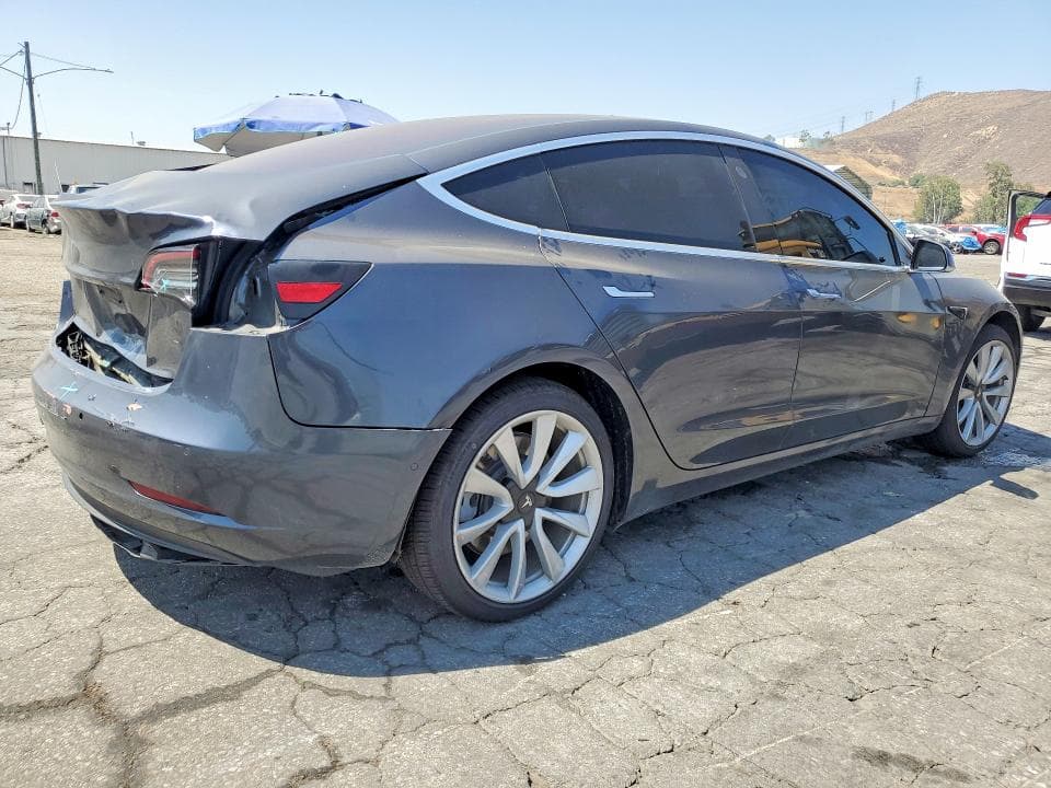2018 TESLA MODEL 3 3