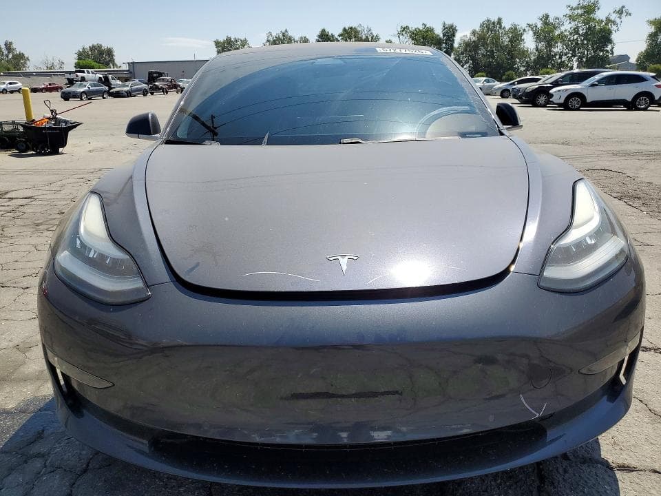 2018 TESLA MODEL 3 5