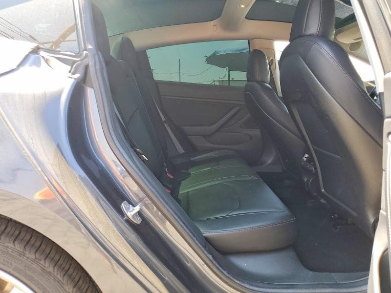2018 TESLA MODEL 3 10