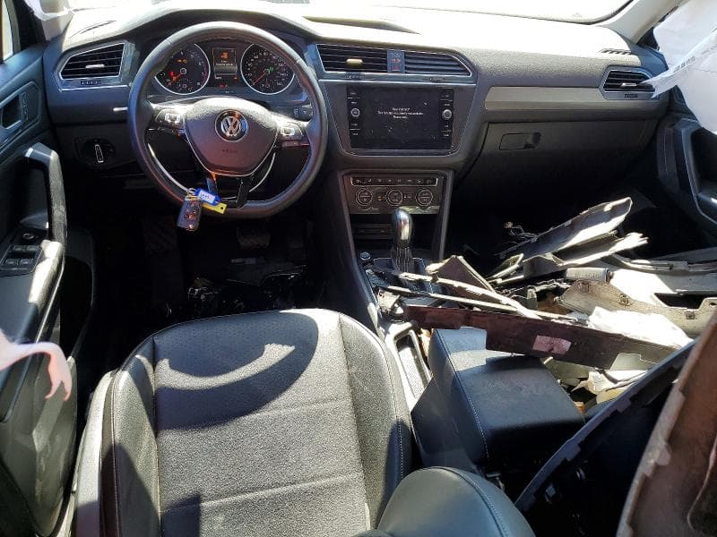 2021 VOLKSWAGEN TIGUAN SE 8