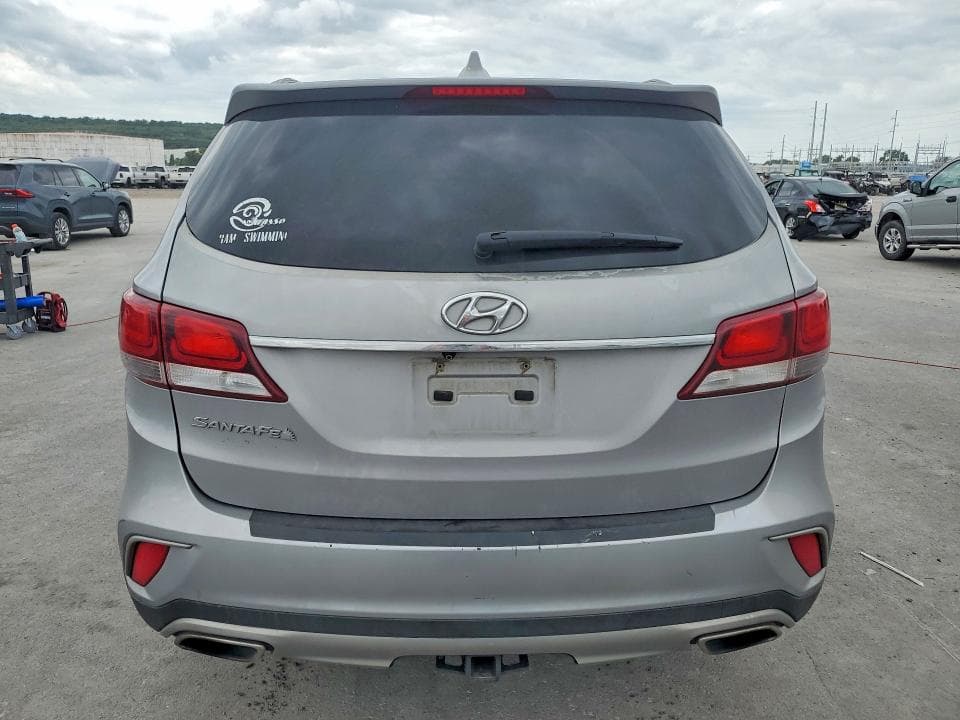 2018 HYUNDAI SANTA FE SE 6