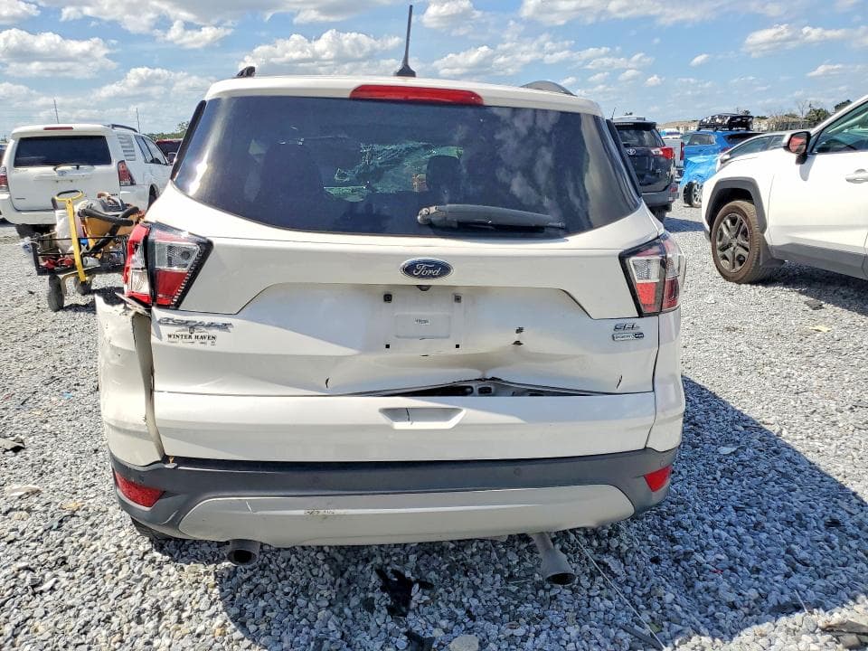 2018 FORD ESCAPE SEL 12