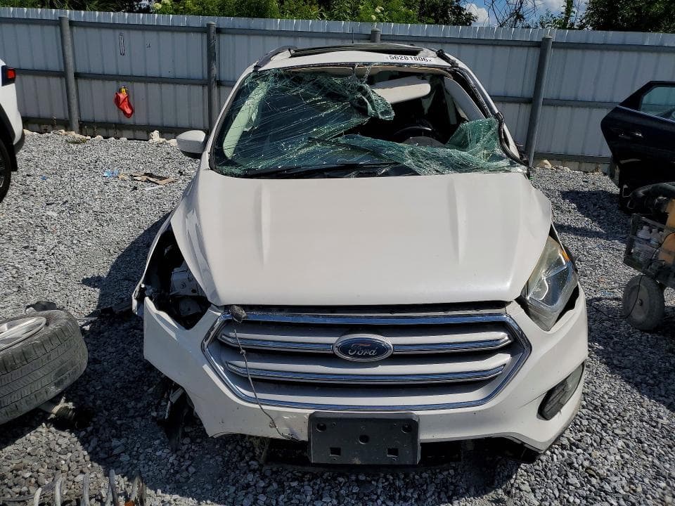 2018 FORD ESCAPE SEL 10