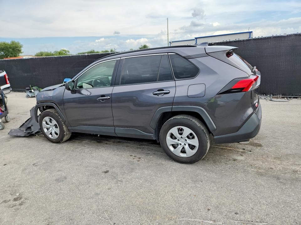 2019 TOYOTA RAV4 LE 2