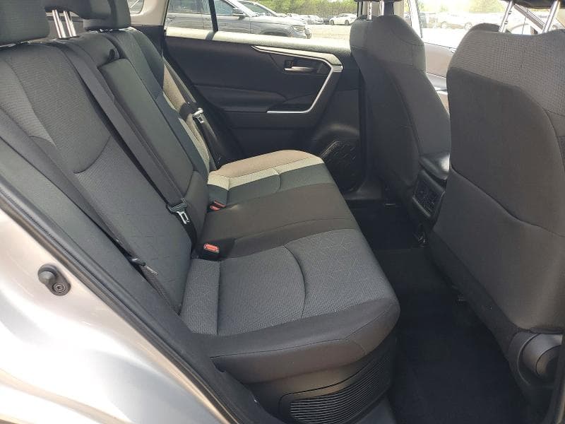 2025 TOYOTA RAV4 HYBRID XLE 11