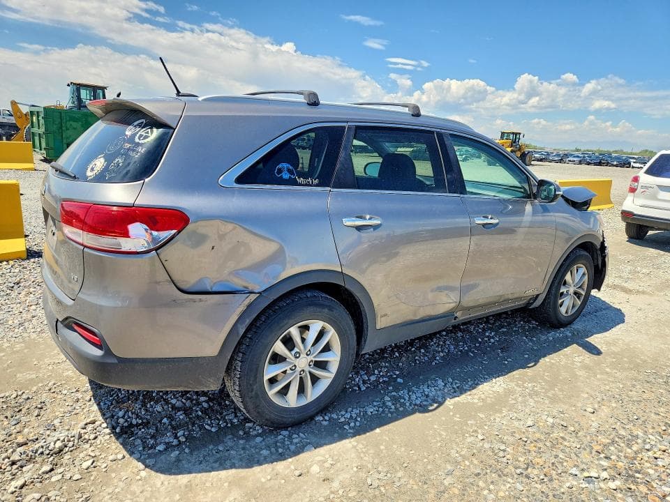 2017 KIA SORENTO LX V6 3