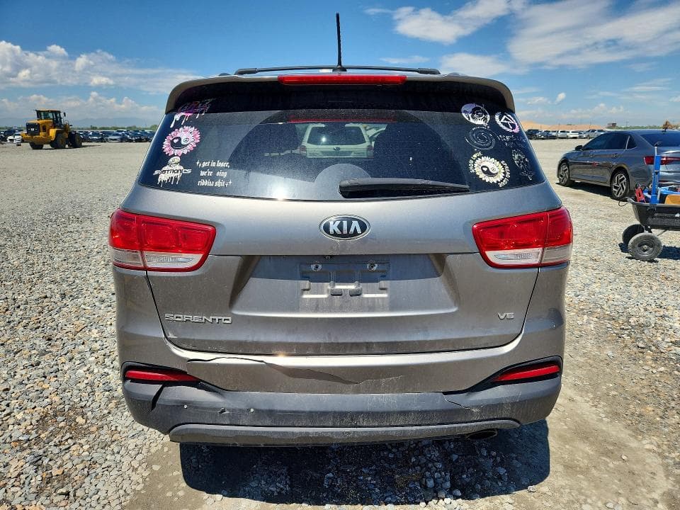 2017 KIA SORENTO LX V6 6