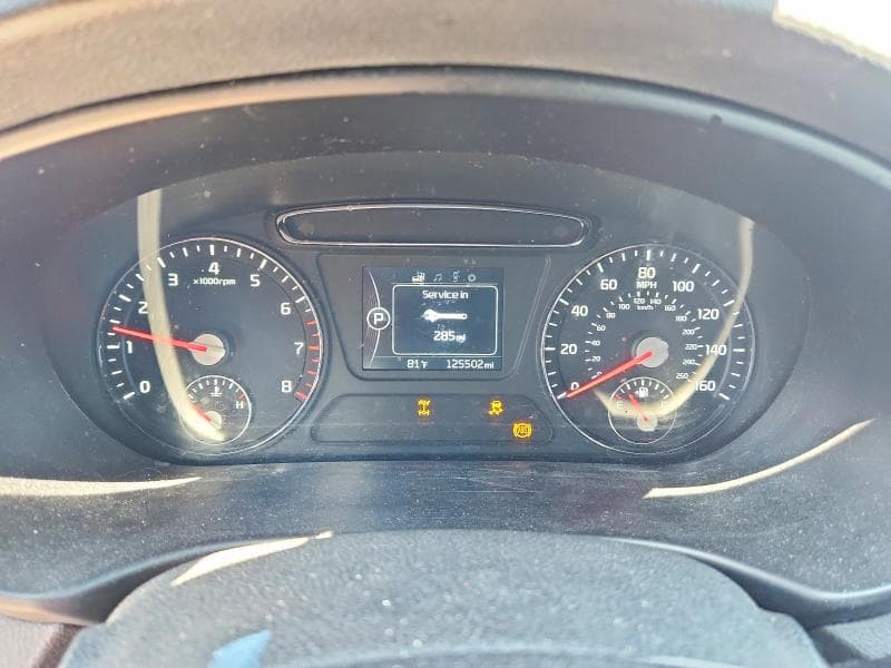 2017 KIA SORENTO LX V6 9
