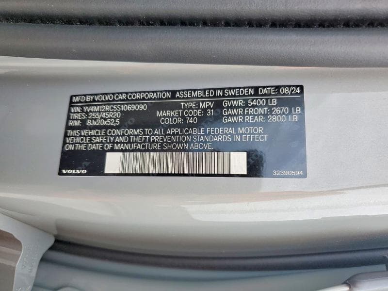 2025 VOLVO XC60 PLUS 14