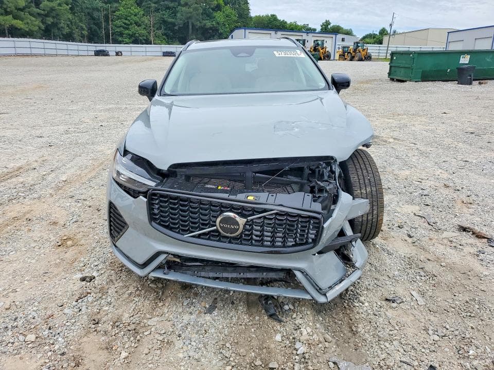 2025 VOLVO XC60 PLUS 5