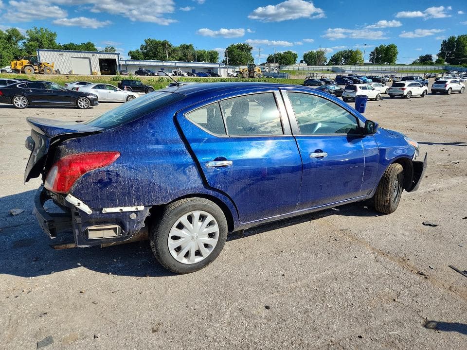 2019 NISSAN VERSA S S 3
