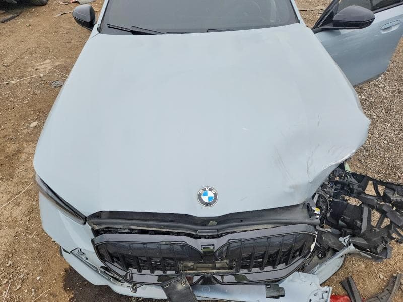2026 BMW 530 XI 11