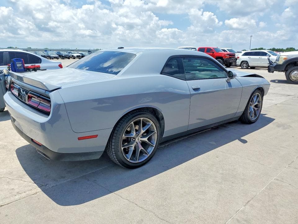 2022 DODGE CHALLENGER GT 3