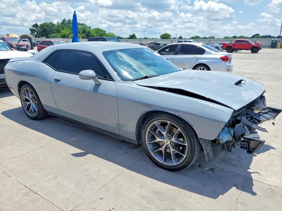 2022 DODGE CHALLENGER GT 4