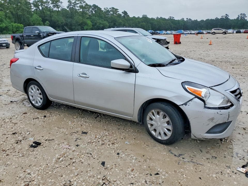 2019 NISSAN VERSA SV 4