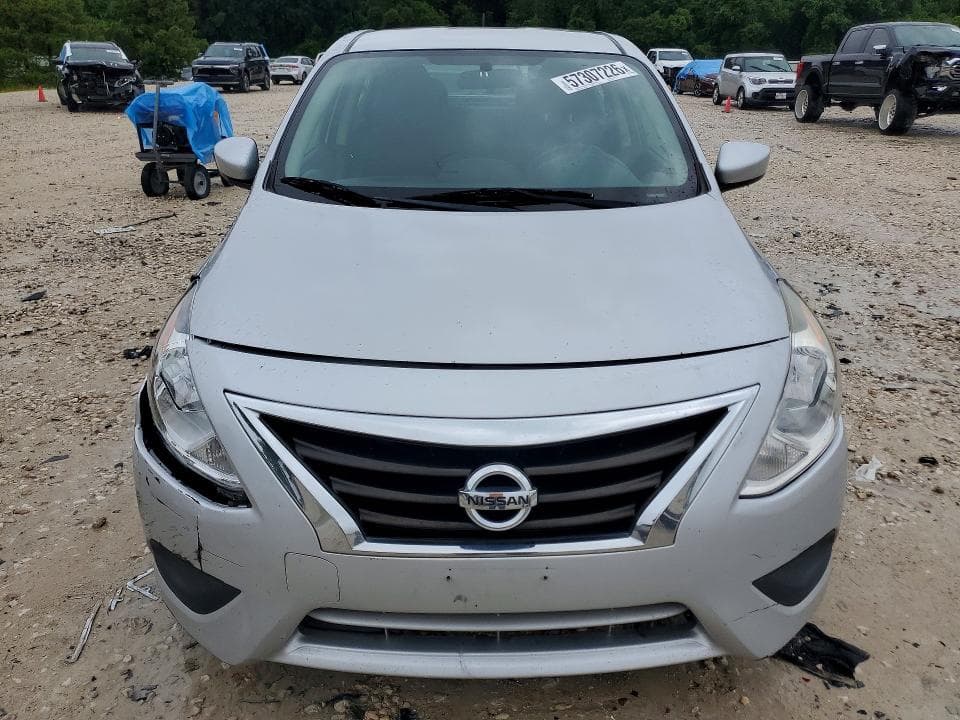 2019 NISSAN VERSA SV 5