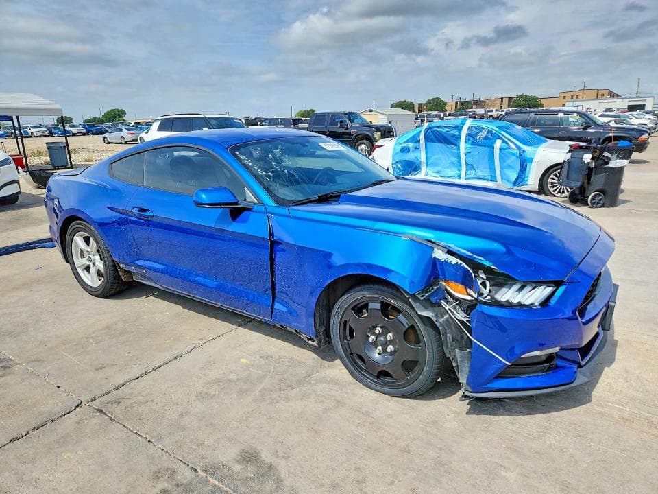 2017 FORD MUSTANG 4