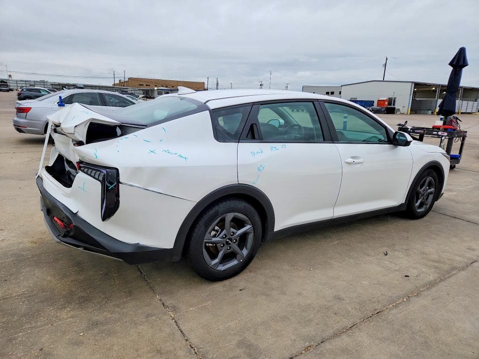 2025 KIA K4 LXS LXS 3