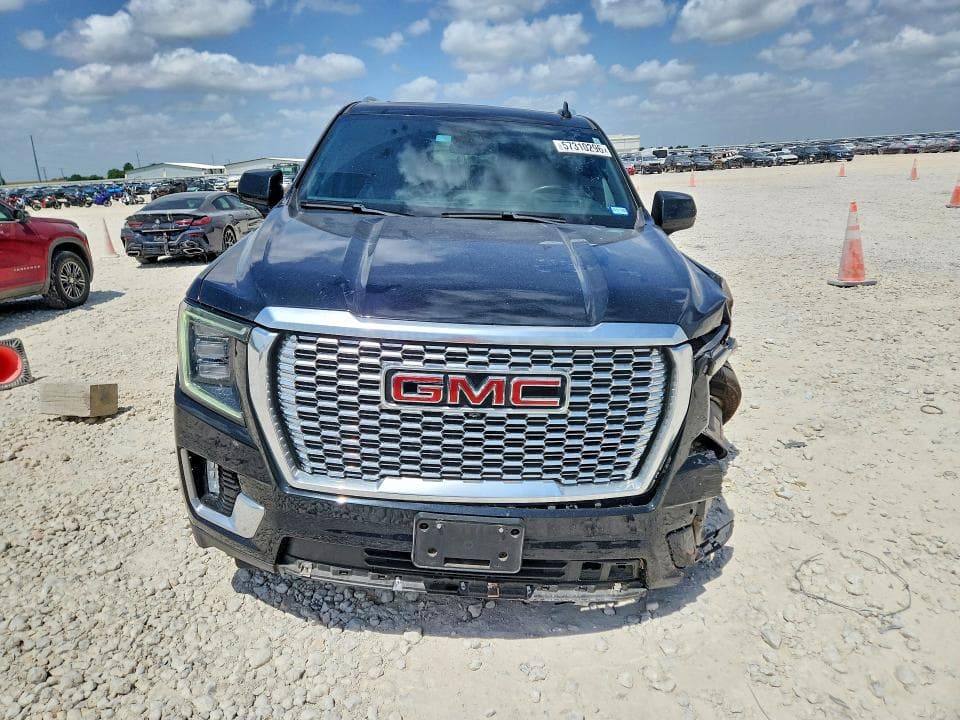 2023 GMC YUKON DENALI 5