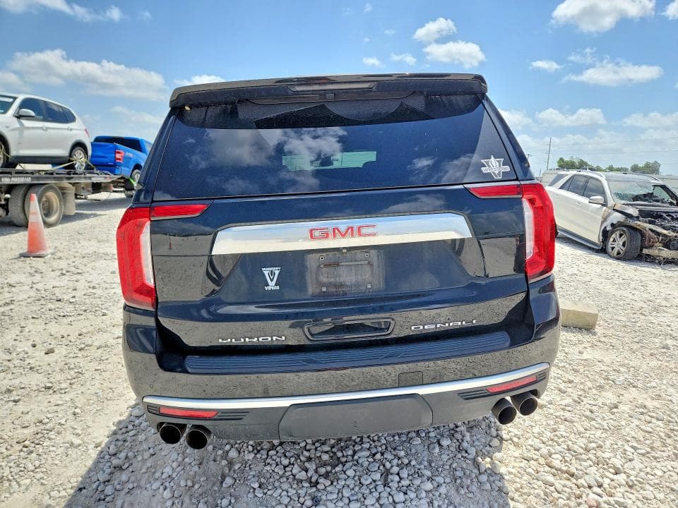 2023 GMC YUKON DENALI 6