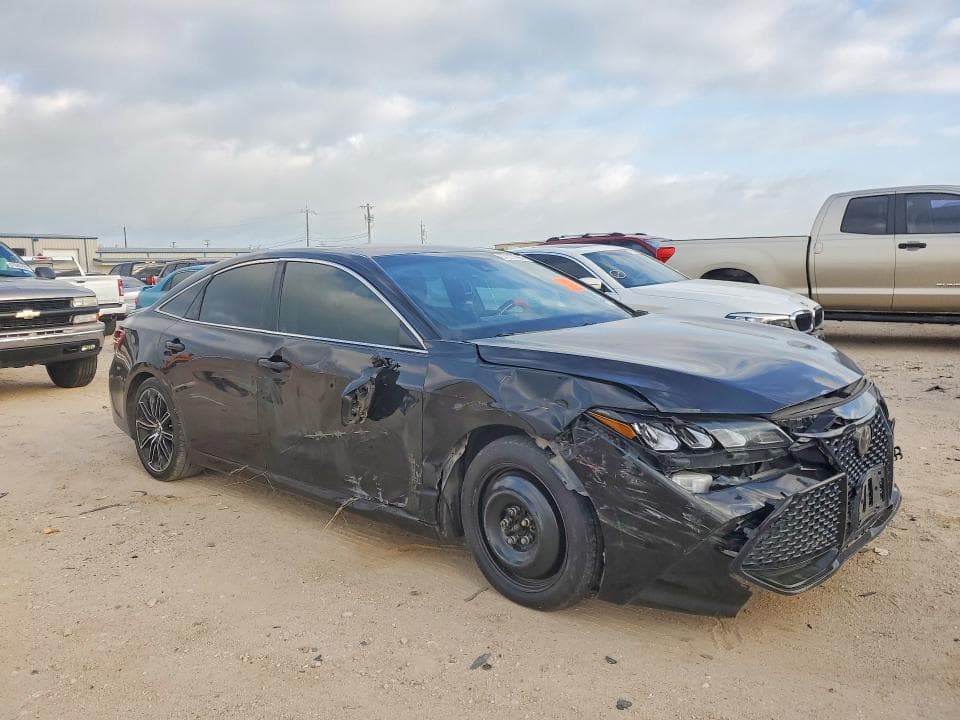 2020 TOYOTA AVALON XSE 4