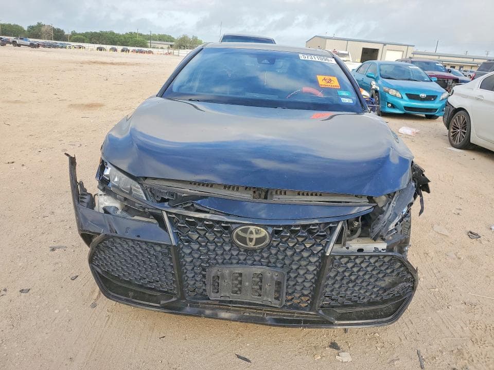 2020 TOYOTA AVALON XSE 5