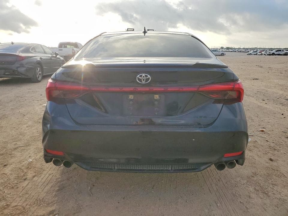 2020 TOYOTA AVALON XSE 6