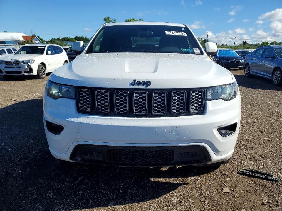 2018 JEEP GRAND CHEROKEE LAREDO 5