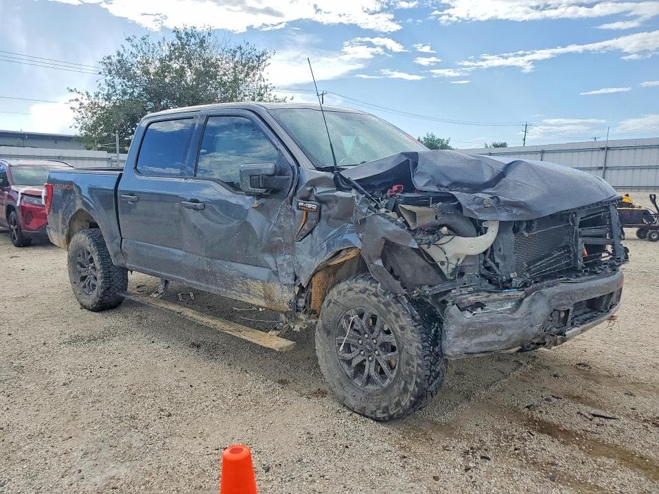 2023 FORD F150 SUPERCREW 4