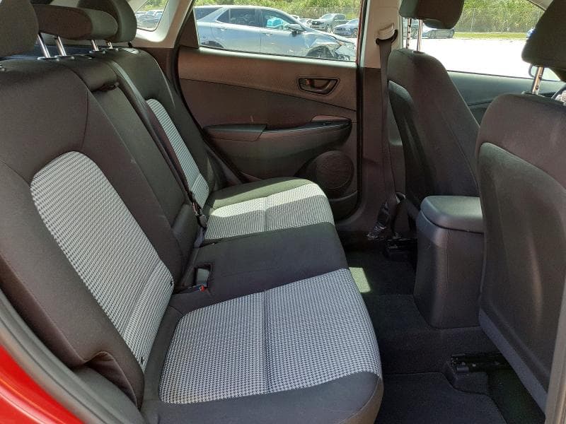 2022 HYUNDAI KONA SE 10