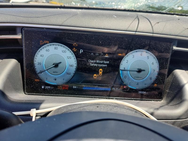 2022 HYUNDAI TUCSON LIMITED 9