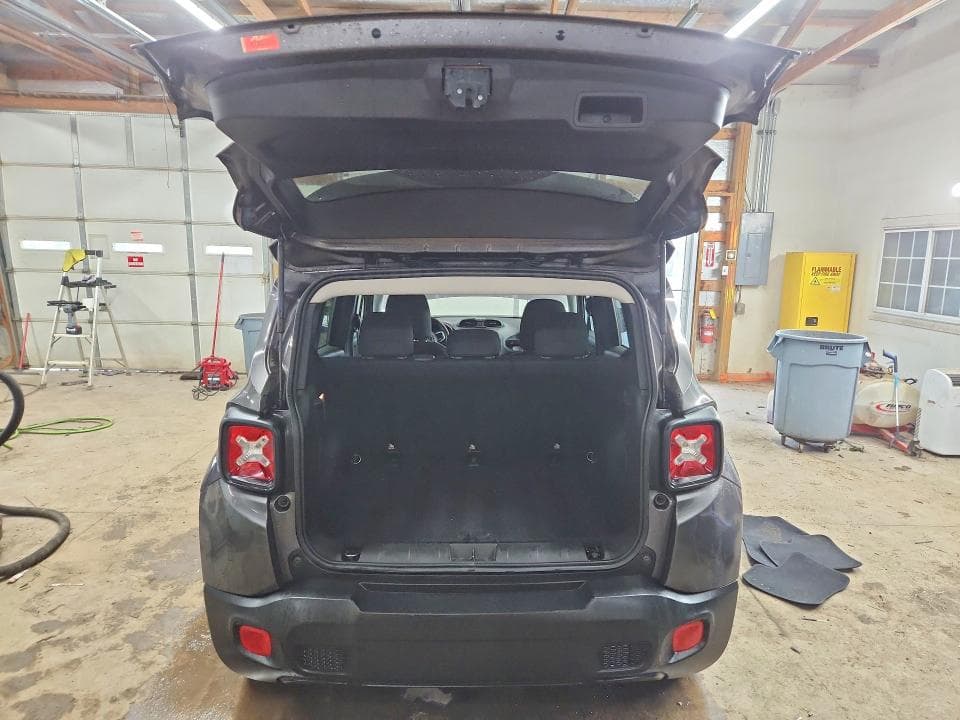 2018 JEEP RENEGADE LATITUDE 6