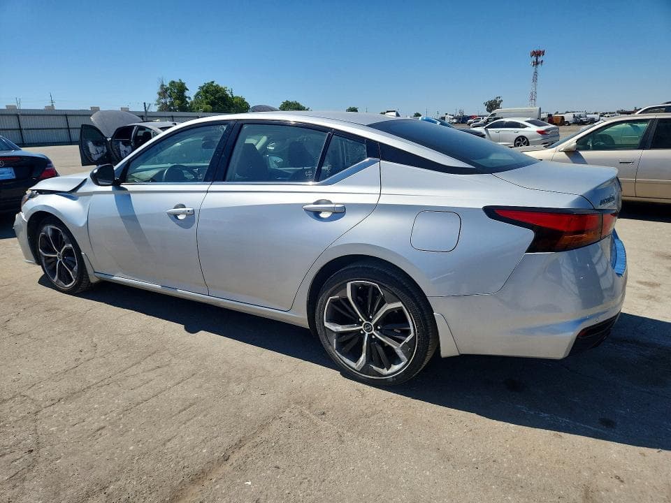 2023 NISSAN ALTIMA SR 2