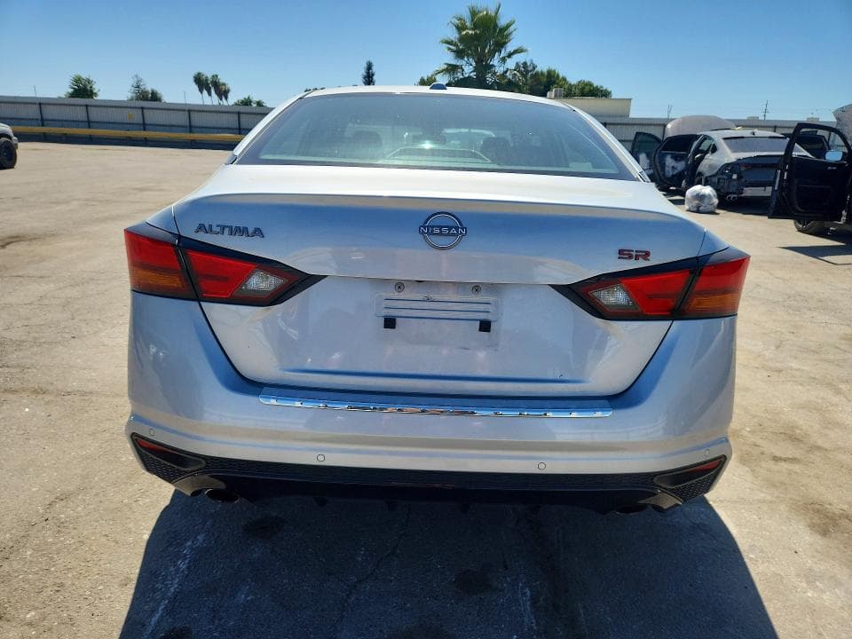 2023 NISSAN ALTIMA SR 6