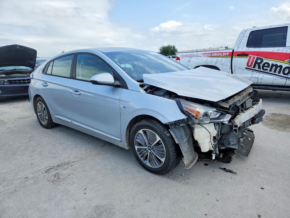 2020 HYUNDAI IONIQ SE 4